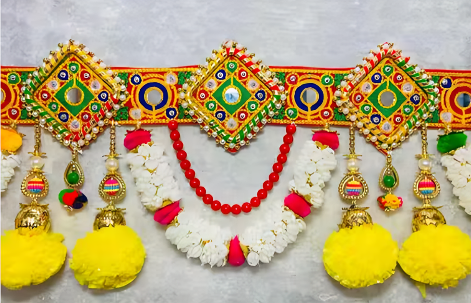 Classical Door Toran